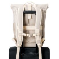"ALLEN" újrahasznosított közepes méretű rolltop hátizsák, homok színű, Johnny Urban