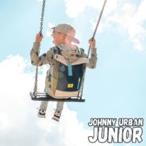 "AARON JUNIOR" újrahasznosított rolltop hátizsák, kék multicolor, Johnny Urban